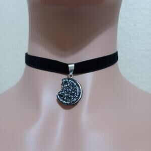 Chocolate sugar cookie black velvet